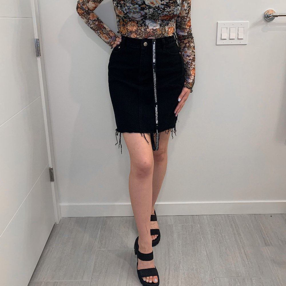 PRETTYLITTLETHING Distressed Denim Skirt